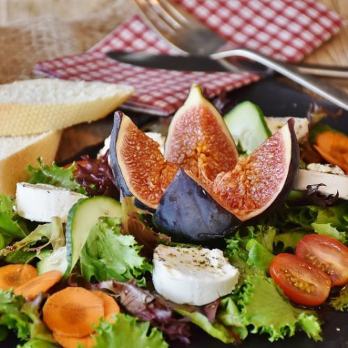 Zupy i sałatki, które zachwycą każdego – dieta wegetariańska
